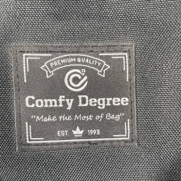 COMFY DEGREE BACKPACK DIAPER BAG - Picture 2 of 9